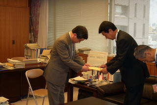 写真 緊急要望のようす2