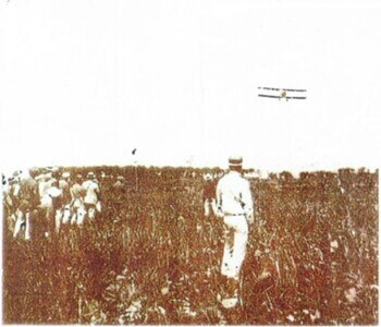 写真1 北斗「第五号」飛来