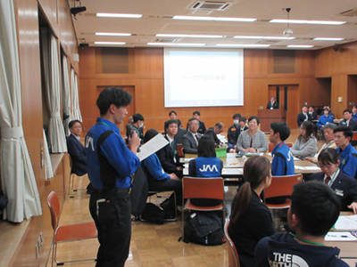 写真 発表の様子