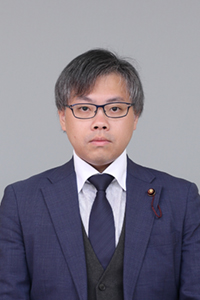 よしたに とおる議員の顔写真