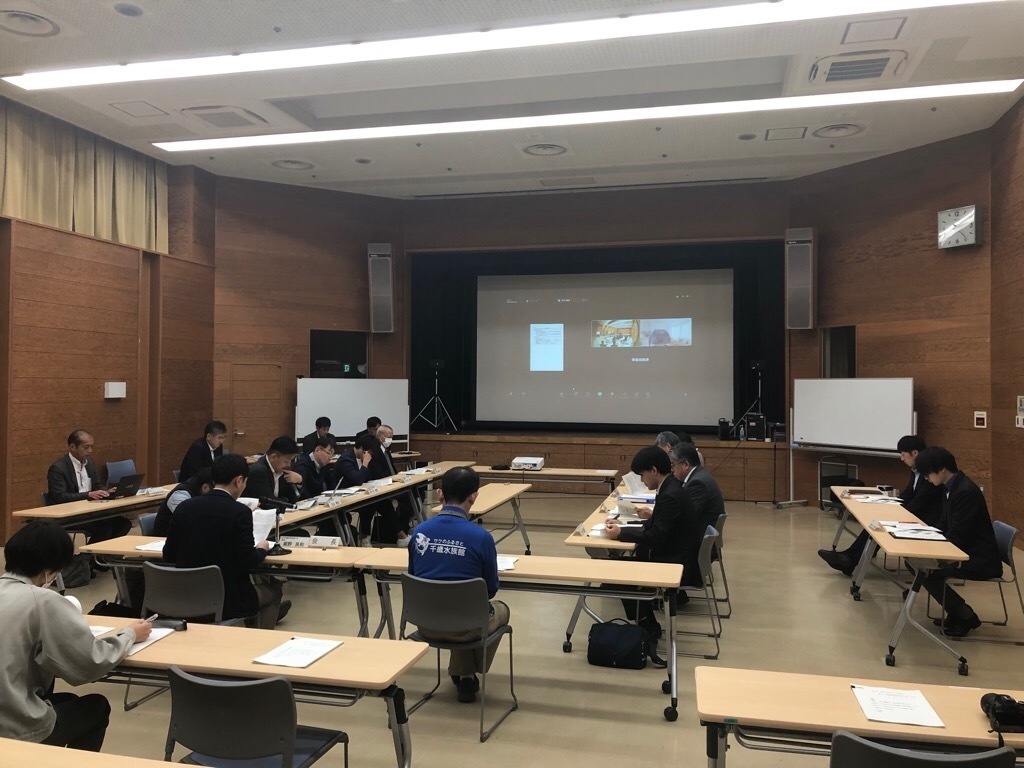 写真 検討会のようす3