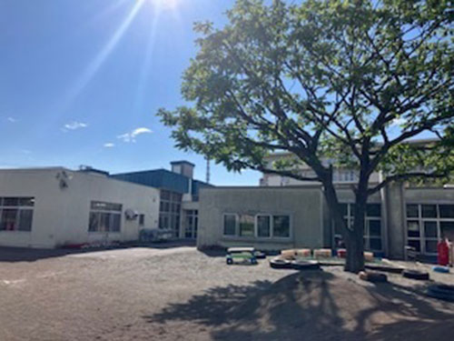 認定こども園ひまわりの外観写真