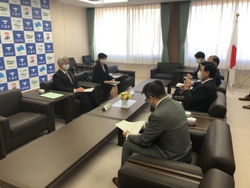 写真 懇談のようす