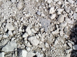 工事写真（再生した砂利）