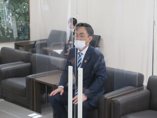 03-1 上富良野町長.JPG