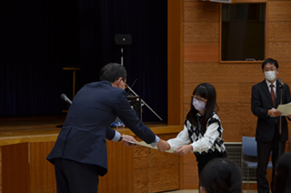 表彰式の写真2