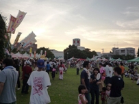 温泉祭会場のセントラルパーク指宿には大勢の市民が訪れました。