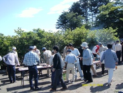 10日：長都地区（食事風景）