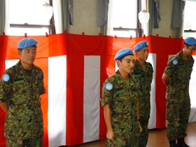 派遣隊員の帰国報告のようす