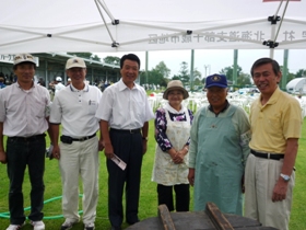 食事コーナー担当隊友会千歳支部の皆さん