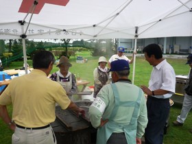 プレー後のお楽しみは温かい食事