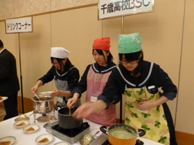 千歳高校のあんかけ焼きそば3種