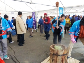 長崎県人会の「よもぎ餅」