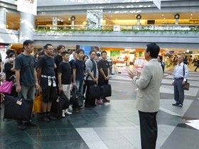 出発の様子（新千歳空港） ?