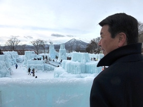 「天空回廊」から支笏湖や山々が見渡せます