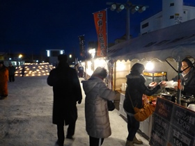 ?飲食の売店もありました