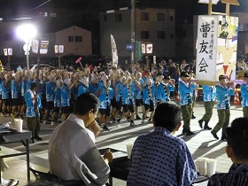 盆踊りの様子 